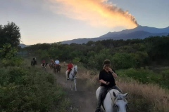 etna-sunset-horseback-riding-1